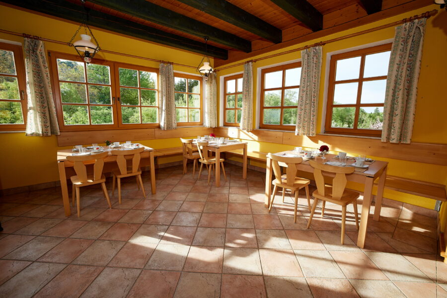 Ein heller fröhlicher Wintergarten